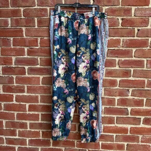 Tolani Collection Printed Jogger Pants Elastic Waist Floral large NWT - Picture 2 of 11